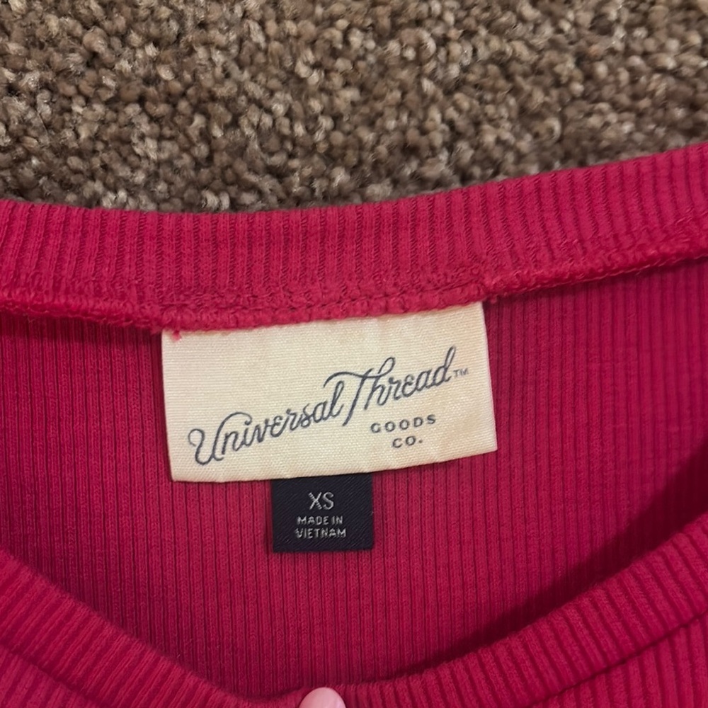 Universal Thread Rich Red Ribbed Top - Picture 2 of 2